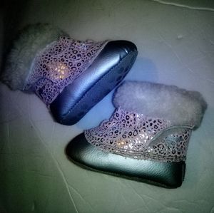 Sorel baby booties new with box